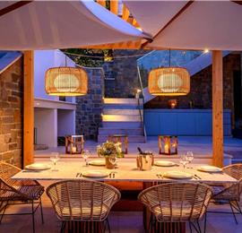 Spectacular 4 Bedroom Luxury Villa with Infinity Pool on Brac Island, sleeps 8